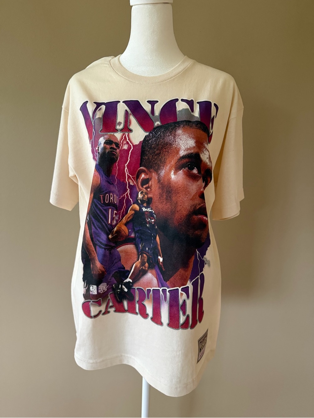 Vince Carter Mitchell & Ness White Hardwood Classics dream graphic t-shirt